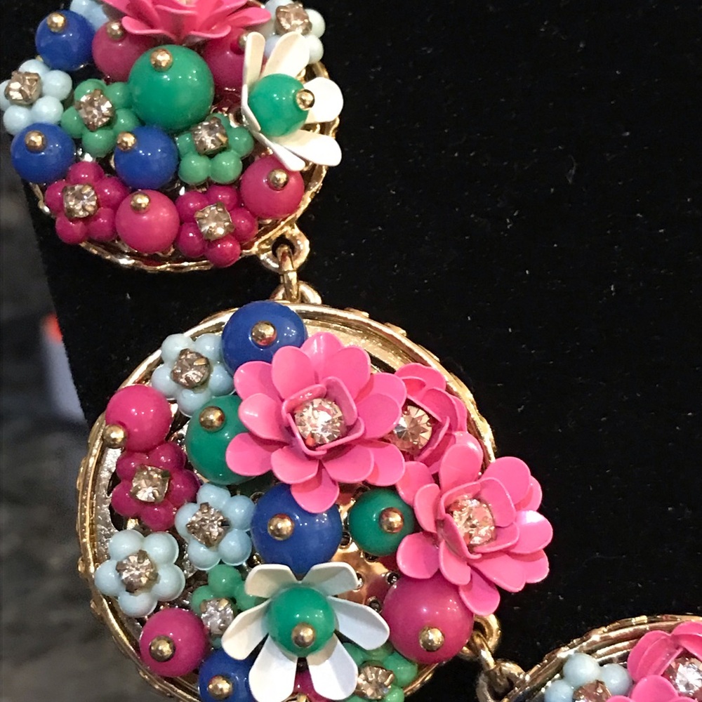 Stunning Talbots Floral Flower Statement Necklace - image 2